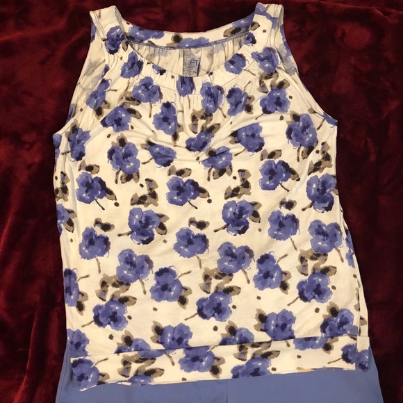 Ann Taylor Tops - Ann Taylor Loft top Ann Taylor Tops - Ann Taylor Loft top